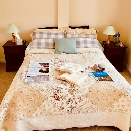 Treasure Box Retreat Bed & Breakfast